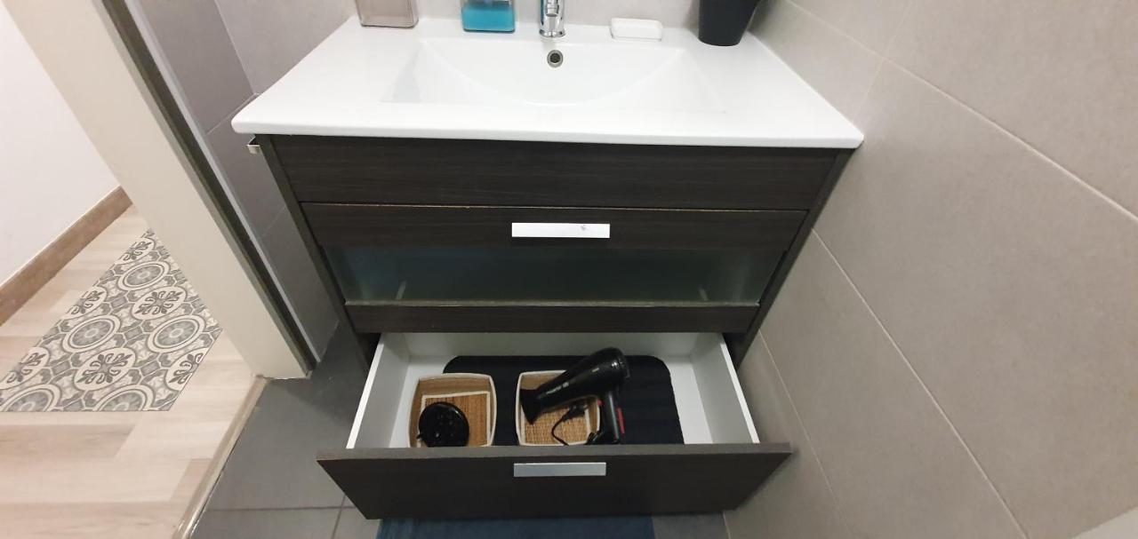 Apartaments B O D Collblanc L'Hospitalet de Llobregat Kültér fotó